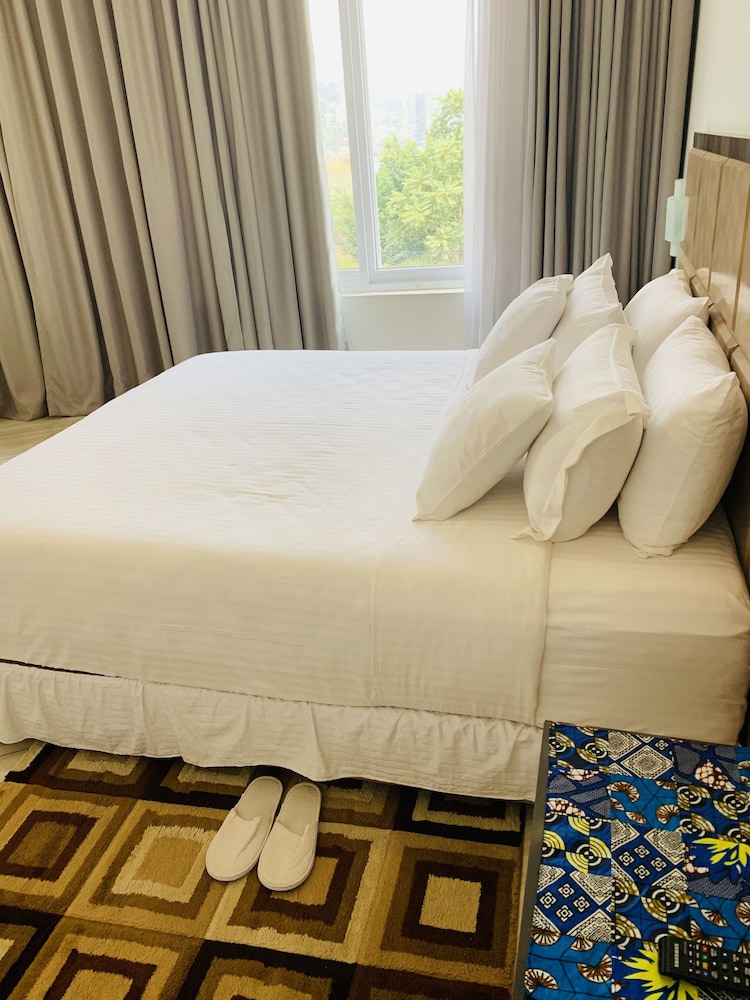 Deluxe Double Room, 1 King Bed photo 2