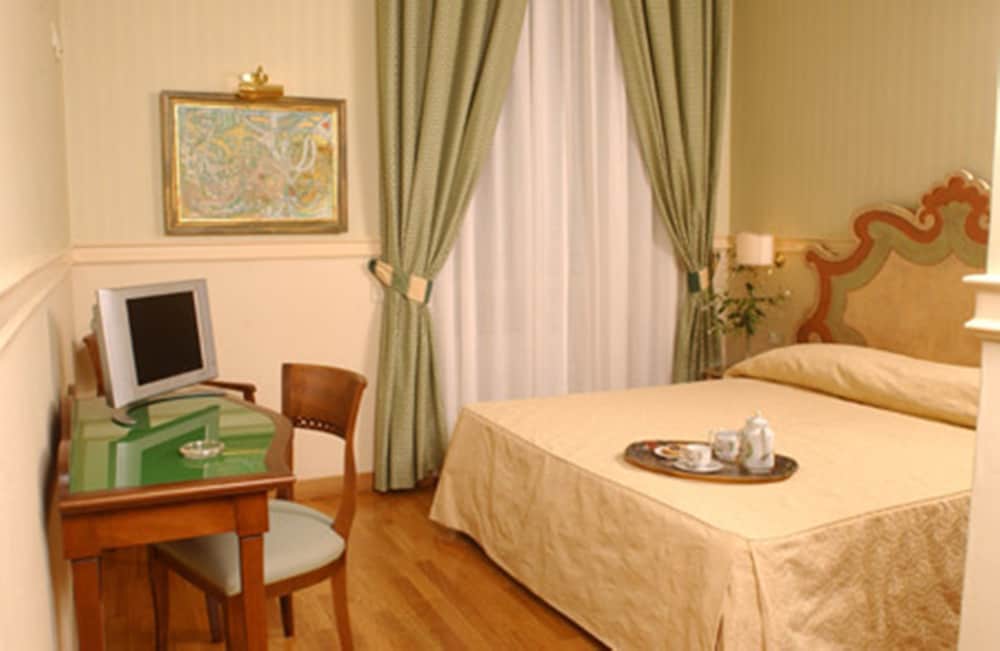 Triple Room photo 2