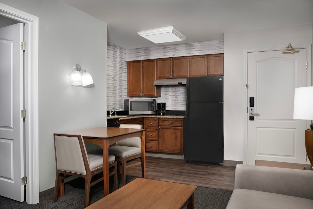 Suite, 1 Bedroom photo 2