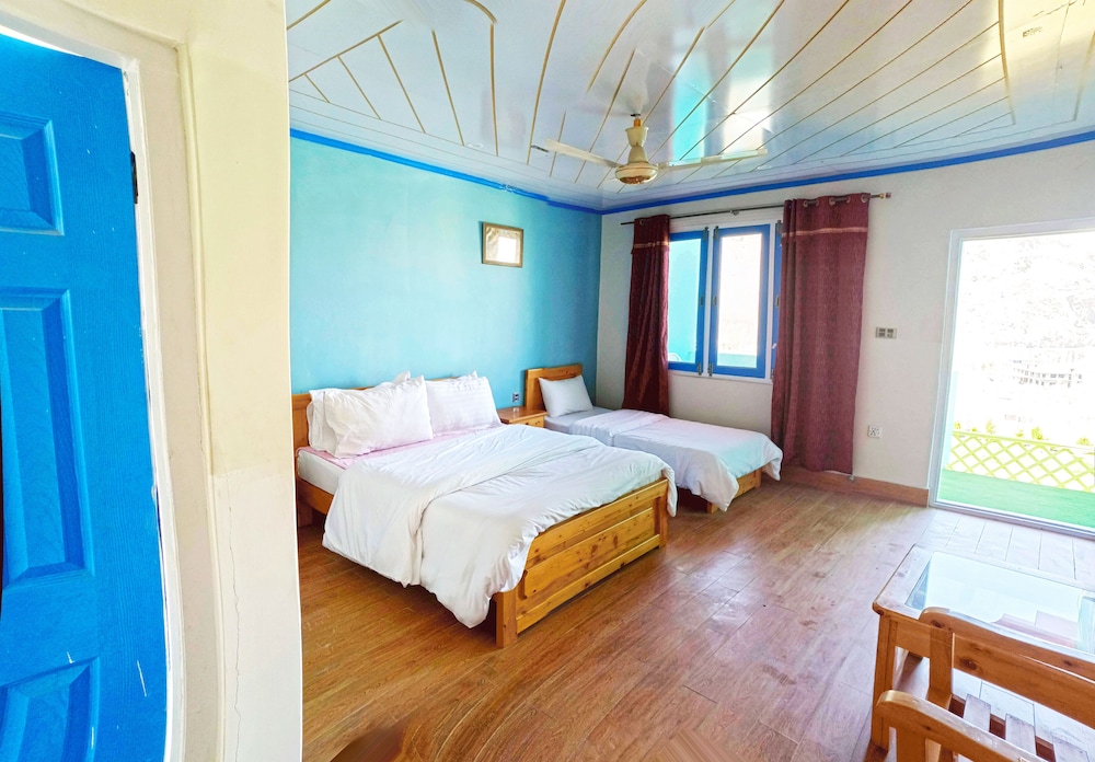 Luxury Suite, 2 Bedrooms, Mountain View