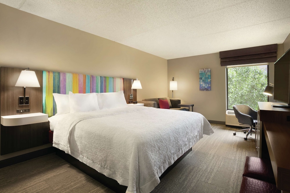 Room, 1 King Bed (Study) - Photo 4