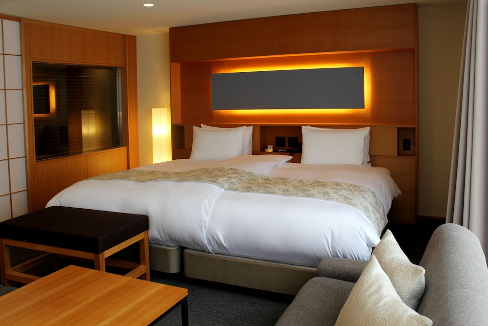 Deluxe Double Room, 1 Queen Bed, Non Smoking(Travelers' Choice Best of the Best 2020) photo 2
