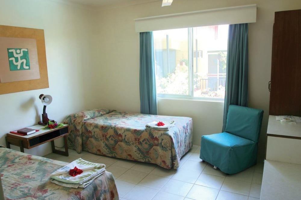 Standard Room, Shared Bathroom (Ceiling Fan)