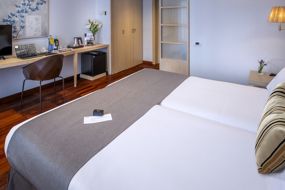 Hotel SERHS Rivoli Rambla - Photo 55