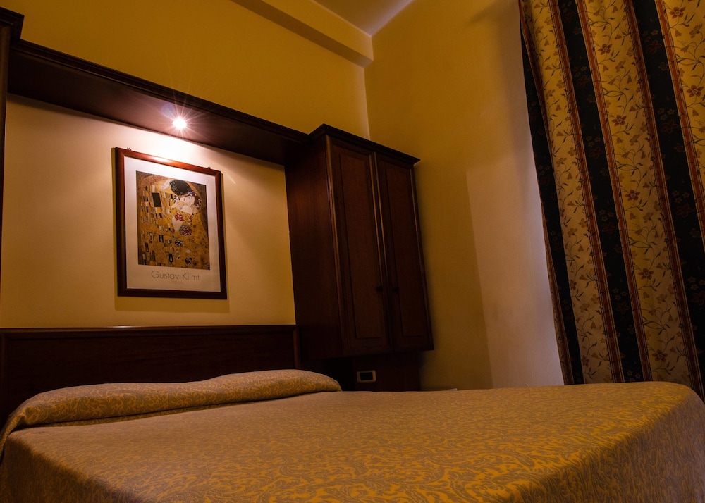 Classic Double Room photo 1