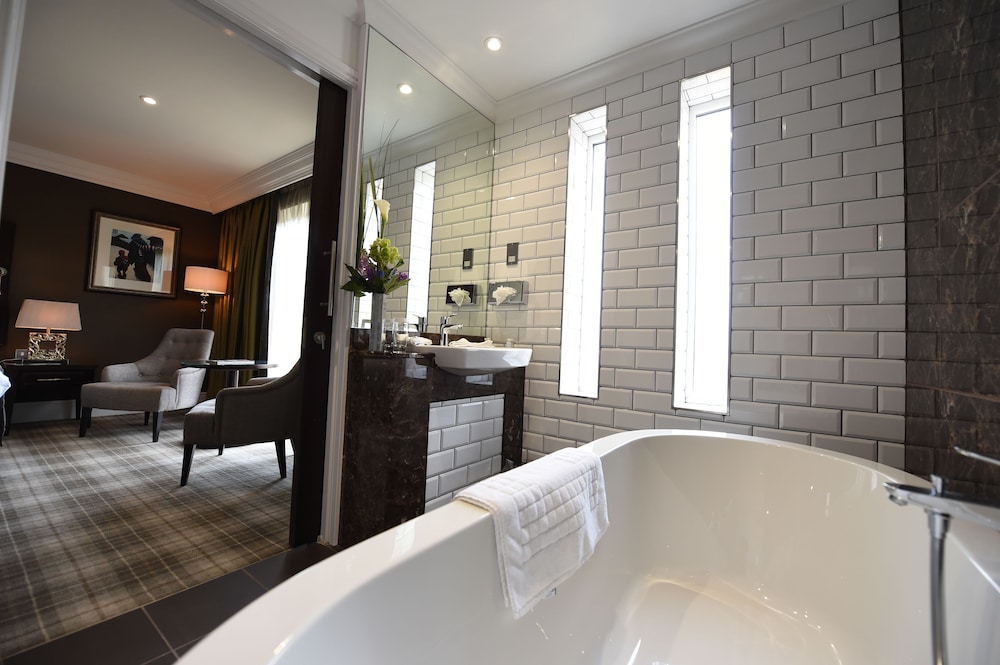 Premier Double or Twin Room - Photo 6