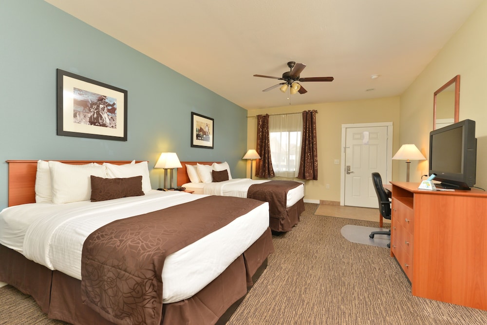 Standard Double Room, 2 Queen Beds photo 1