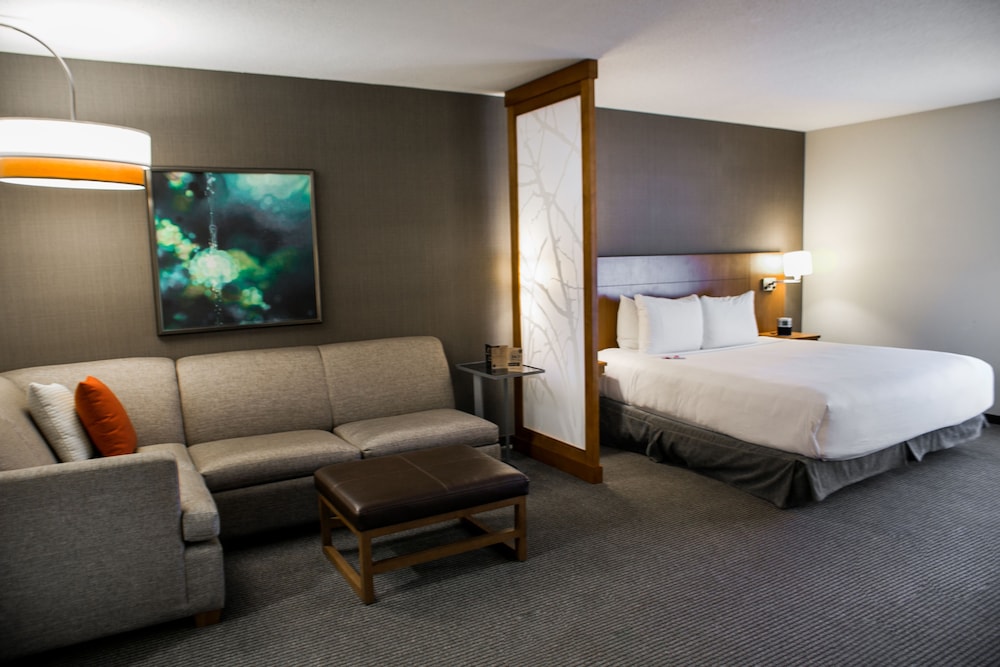 Standard Room, 1 King Bed photo 1