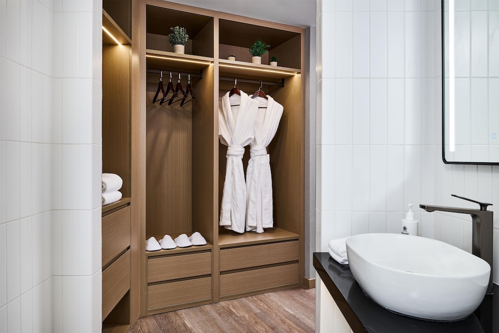 Deluxe Room, 2 Queen Beds