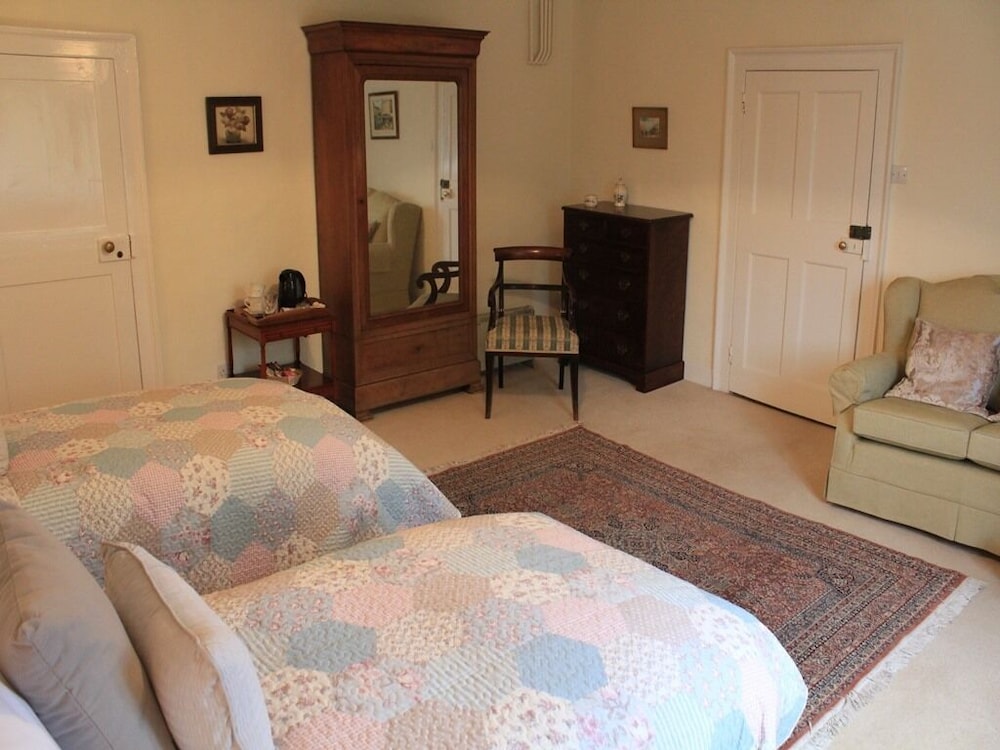 Double or Twin Room, Ensuite photo 2