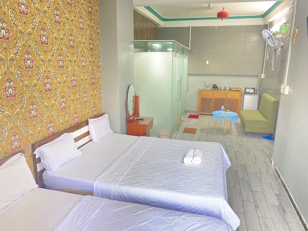 Twin Room, 2 Double Beds photo 2