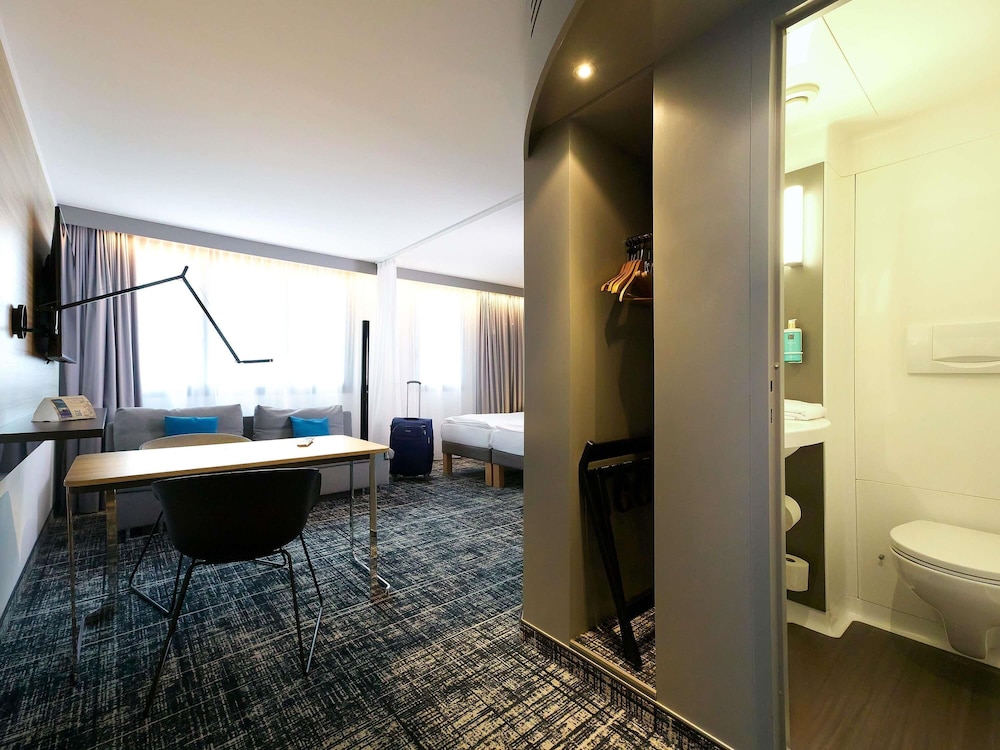 Standard Suite, Multiple Beds, Kitchenette photo 3