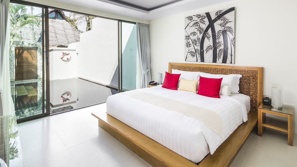 One Bedroom Modern Pool Villa - Photo 2