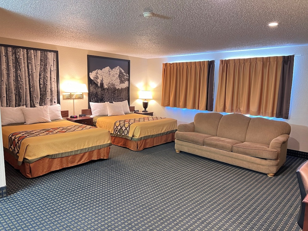 Deluxe Suite, 2 Queen Beds, Non Smoking - Photo 1