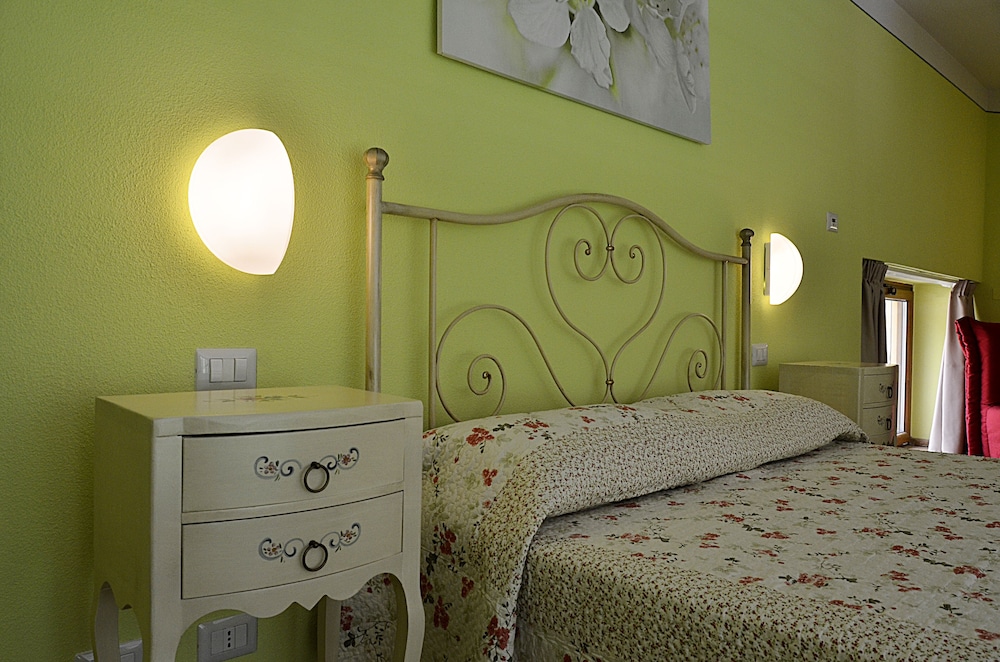 Deluxe Apartment, 2 Bedrooms (up to 6 people) photo 1