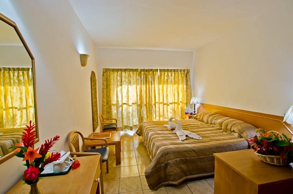 Standard Room (Single)