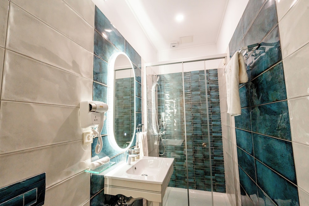 Superior Room - Photo 34