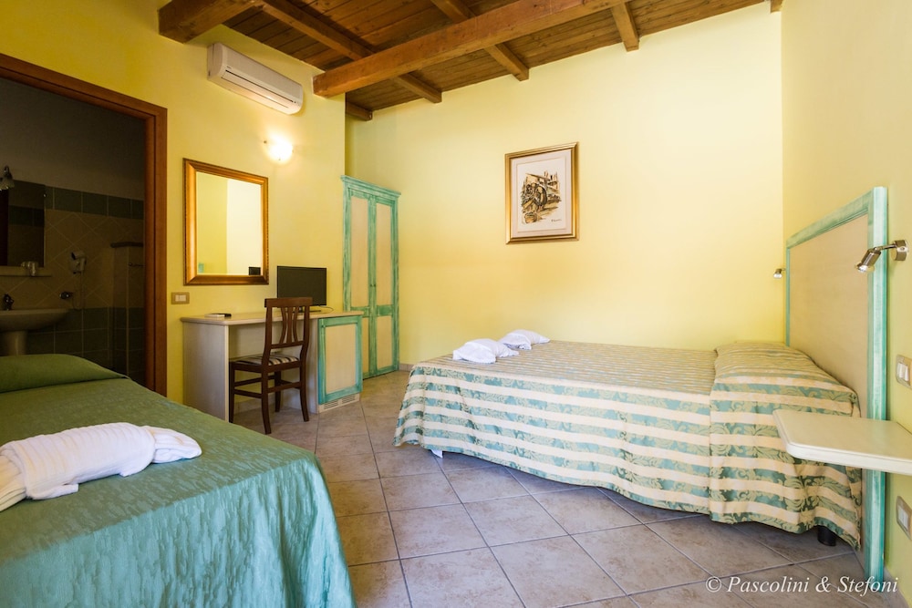 Classic Double Room