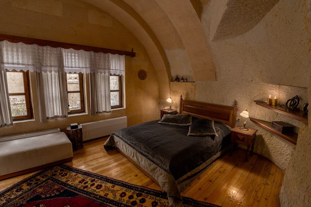 Honeymoon Double or Twin Room photo 2