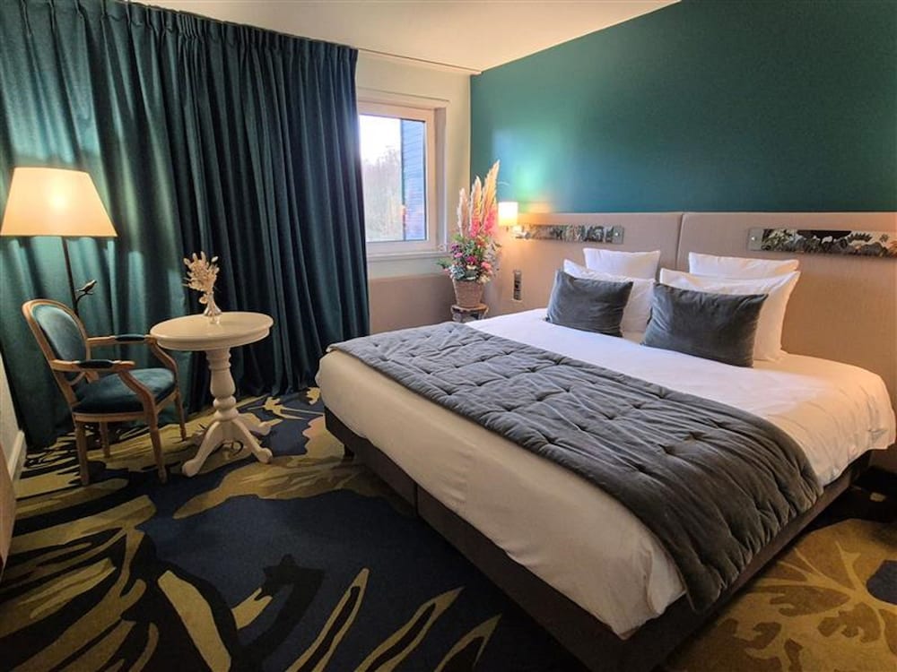 Superior Room, 1 Queen Bed (Forest View) - Photo 2