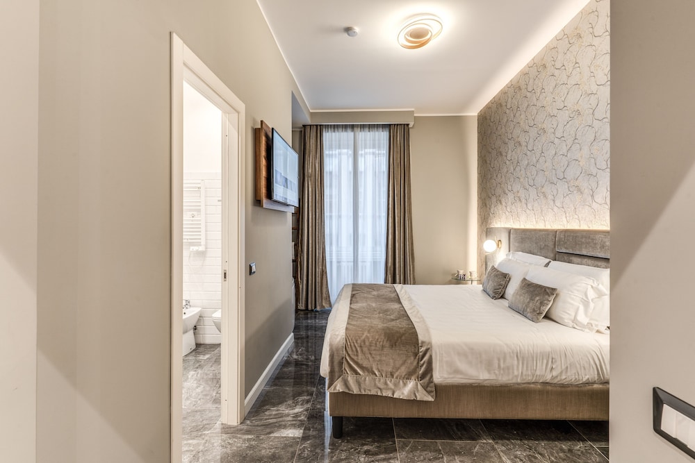 Deluxe Double Room, Jetted Tub photo 3