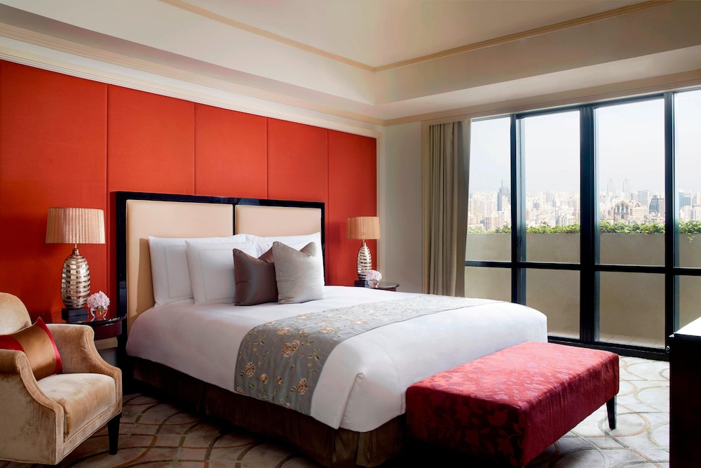 One Bedroom Penthouse Suite