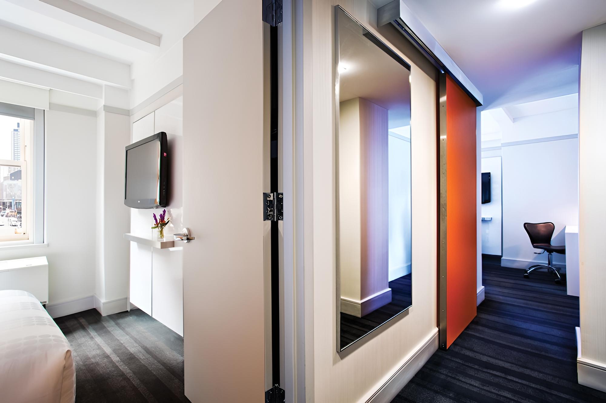 Executive Suite thumbnail 5