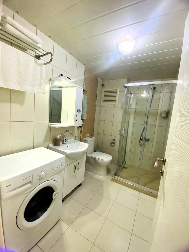 Family Apartment, 2 Bedrooms, City View photo 2