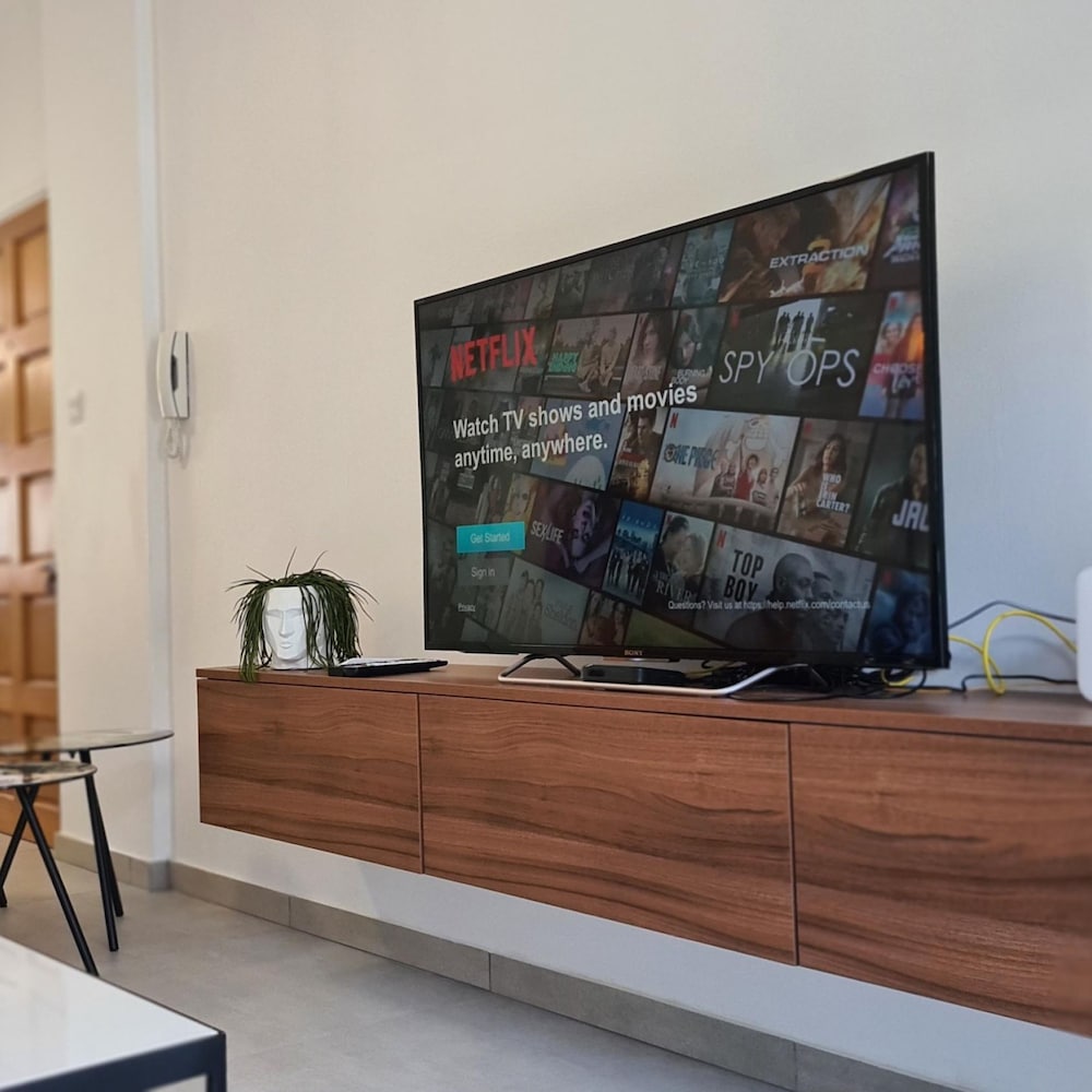Apartment photo 2