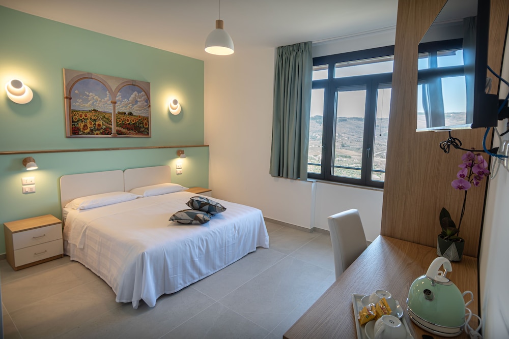 Double Room, Mountain View