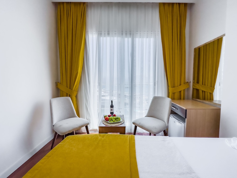 Standard Twin Room, Sea View - Photo 3