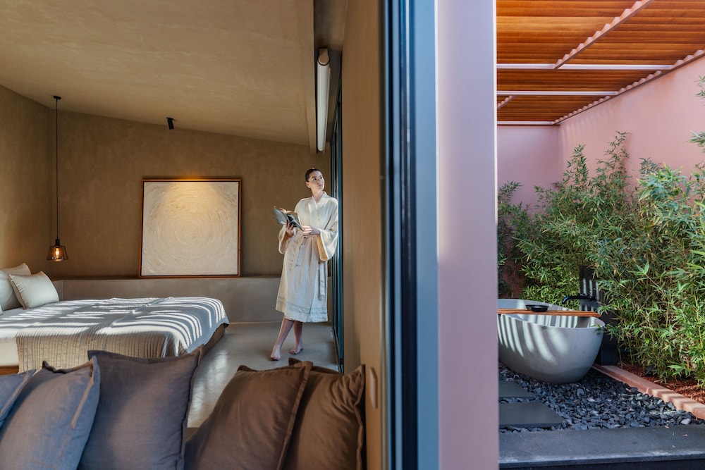 Premium Loft Suite - Photo 18