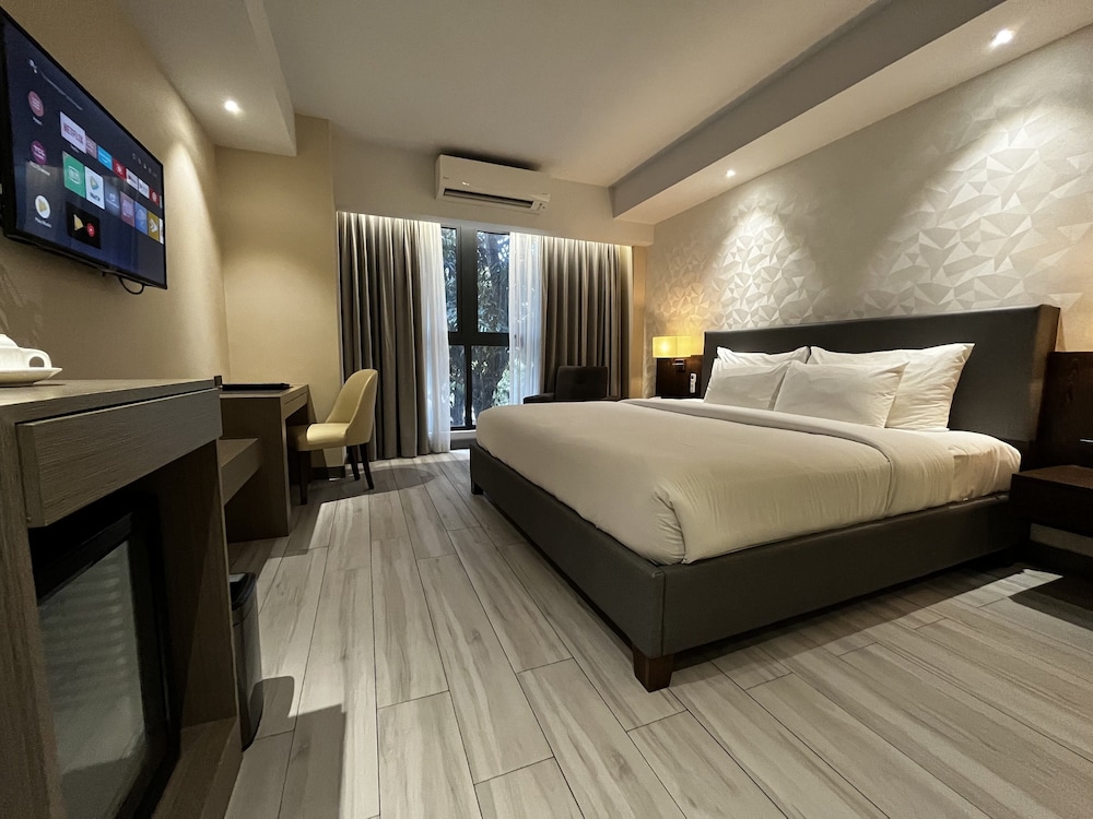Deluxe Room - Photo 3