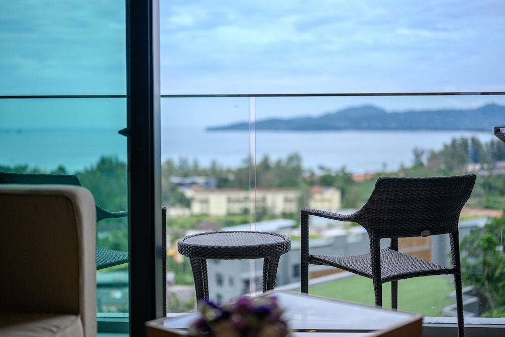 Deluxe Ocean View - Photo 41