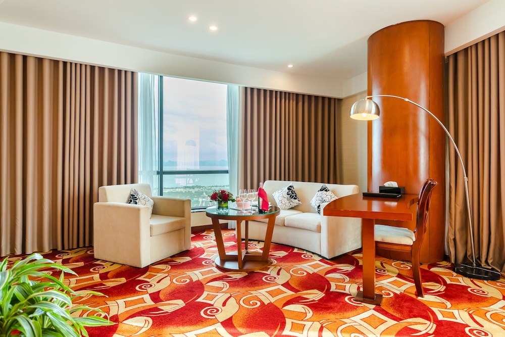 Executive Suite photo 3