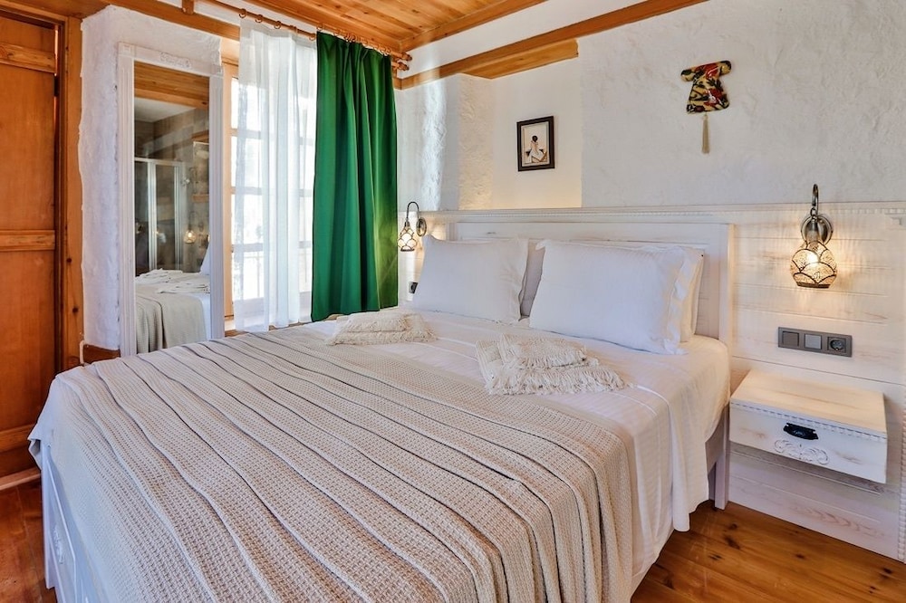 Comfort Suite, Partial Sea View (Sardinia)