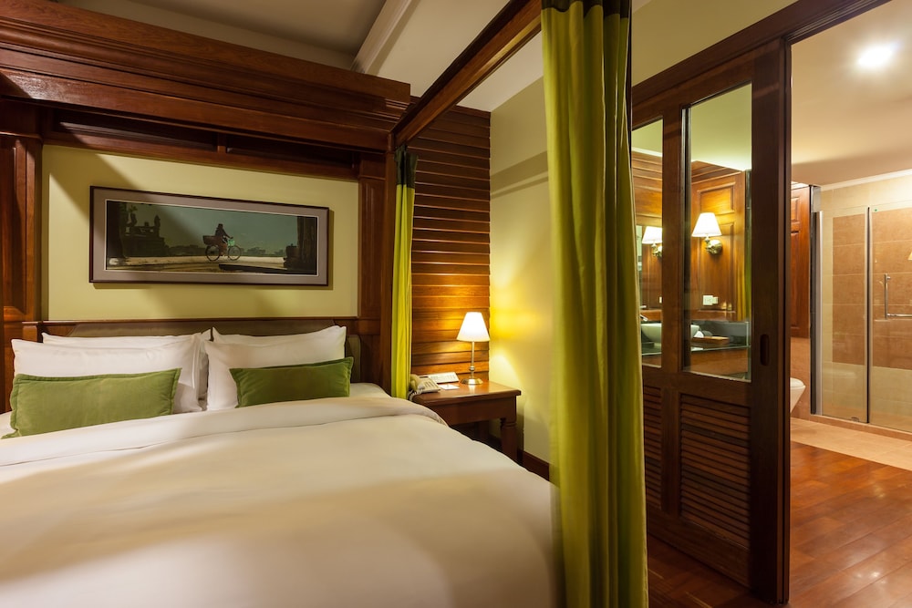 Presidential Suite photo 1