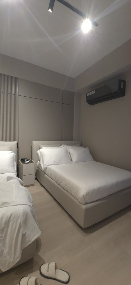 Signature Room