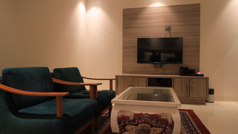 Deluxe Room, City View photo 2