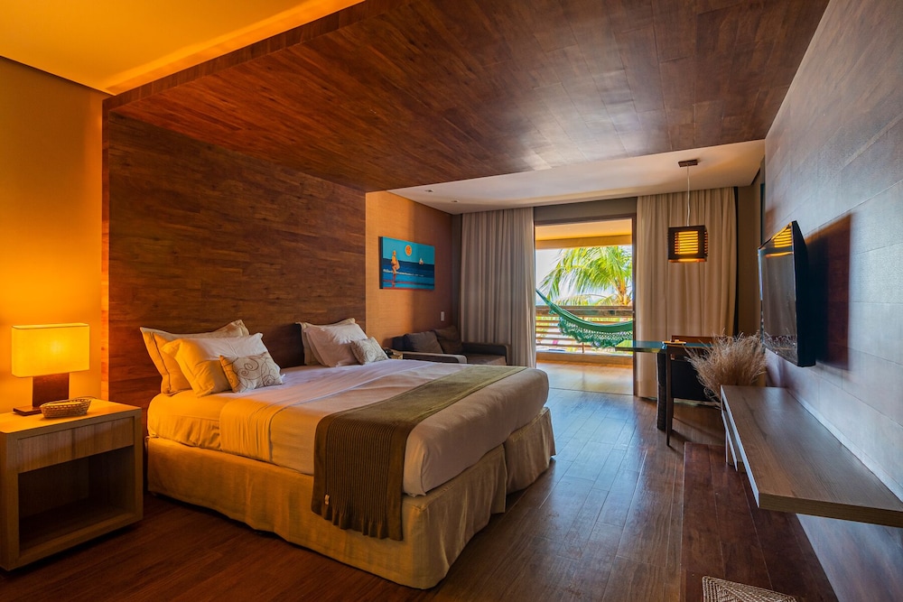 Deluxe Suite - Photo 1