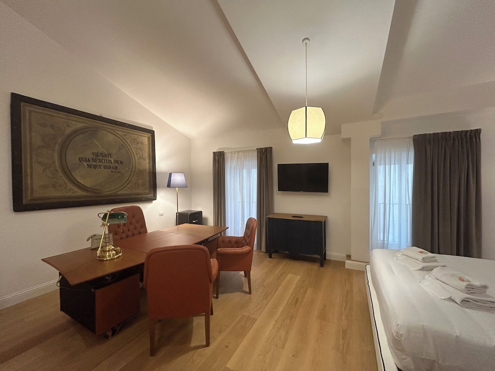 Premium Studio Suite photo 3