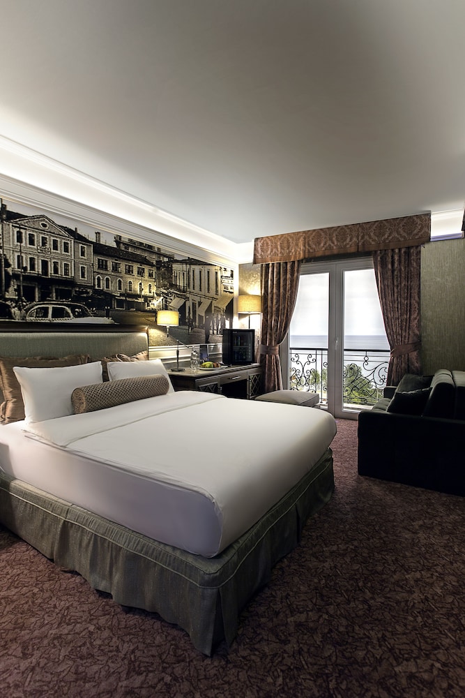 Deluxe Room, Balcony, Sea View photo 1
