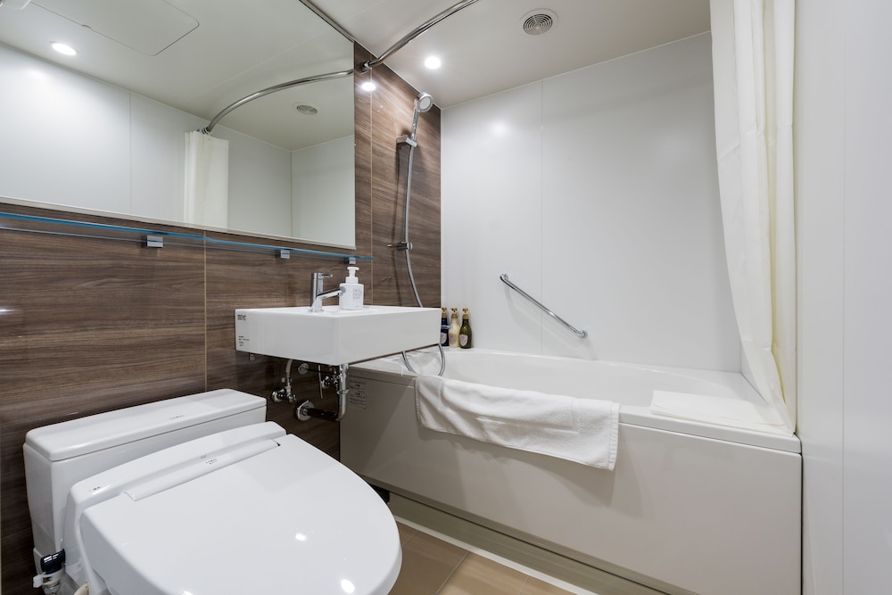 Family Comfort Twin Room, Non Smoking (Eco Plan-No Cleaning Service) - Photo 3