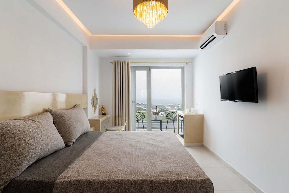 Suite (Golden)