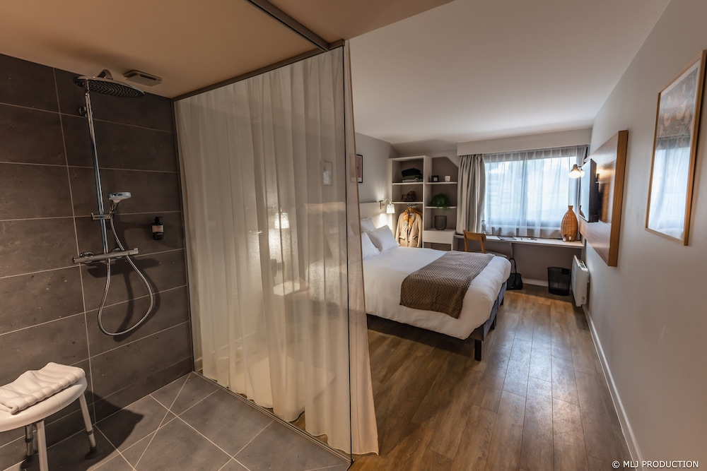 Double Room - Photo 9