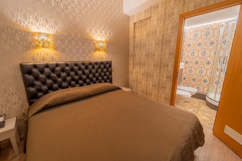 Wellness Double/Twin room thumbnail 5