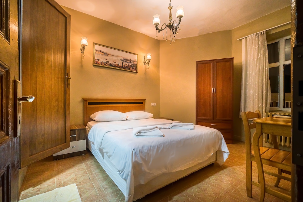Standard Double Room photo 3