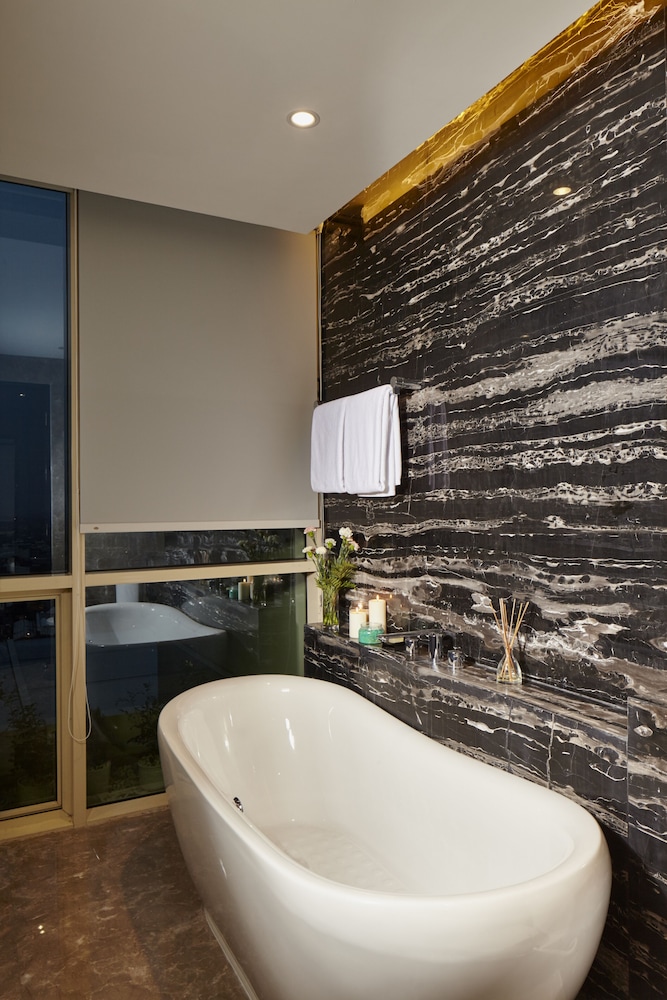 Penthouse (Duplex) photo 2