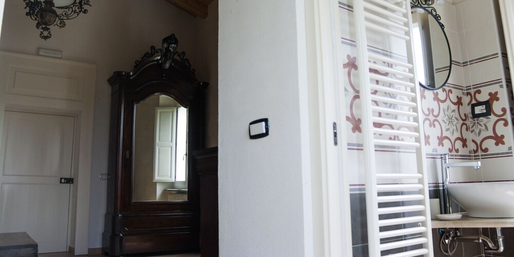 Double Room, 1 Queen Bed, Valley View photo 2