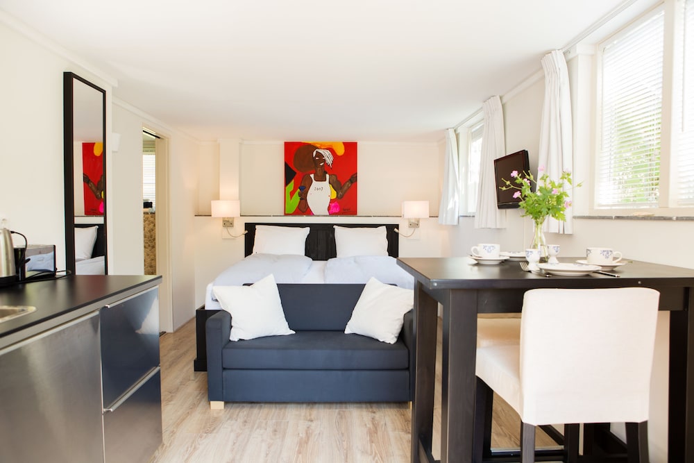 Deluxe Double Room, 1 King Bed photo 1